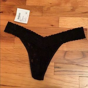NWT Macy’s black thong